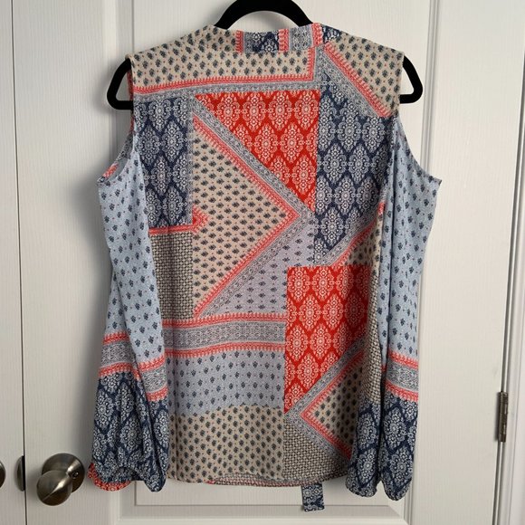 Chico's Boho Bohemian Elements Cold Shoulder Tie Neck Patchwork Top Size 2 - Picture 9 of 10